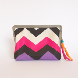 chevron pouch